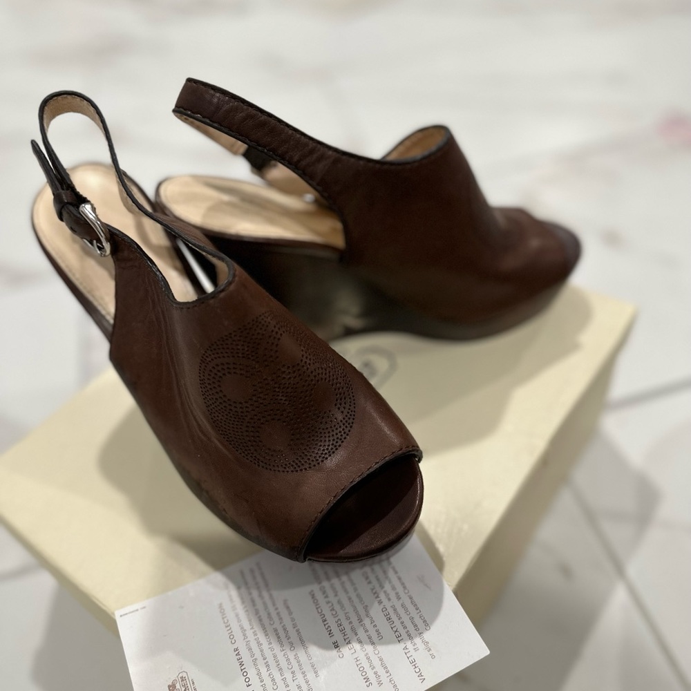 Coach wedge - Picture 2 of 6